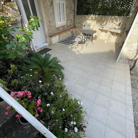 Studio Apartment Klaric Vis Exterior foto
