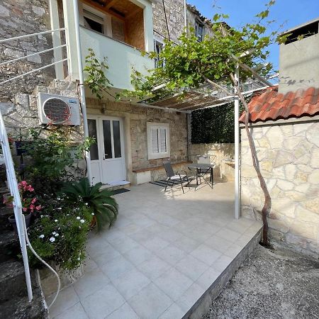 Studio Apartment Klaric Vis Exterior foto