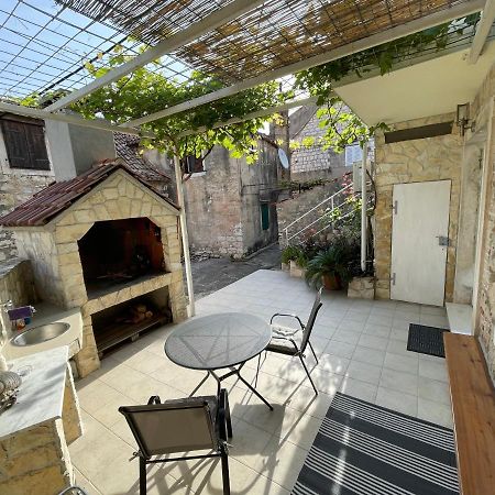 Studio Apartment Klaric Vis Exterior foto